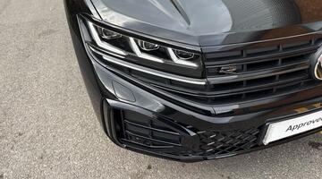 2025 Volkswagen 3.0 TDI V6 Black Edition Tiptronic 4Motion Euro 6 5-door (Black) - Image: 24