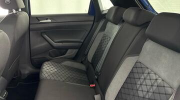 2023 Volkswagen 1.0 TSI R-Line Euro 6 5-door (Blue) - Image: 32