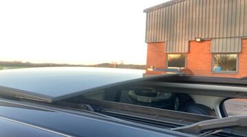 2020 Land Rover 2.0 P400e 13.1kWh HSE Dynamic Auto 4WD Euro 6 5-door (Black) - Image: 10