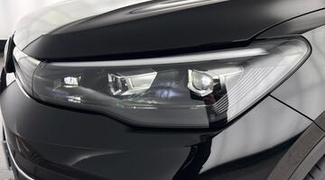 2025 Volkswagen 2.0 TDI Match DSG Euro 6 5-door (Black) - Image: 45