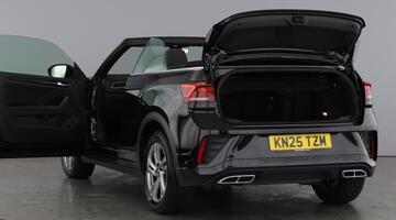 2025 Volkswagen TSI R-Line DSG 2WD Euro 6 2-door (Black) - Image: 11