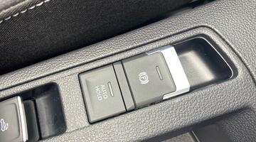 2025 Volkswagen TSI R-Line DSG 2WD Euro 6 2-door (Black) - Image: 7