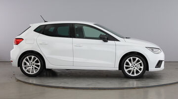 2025 SEAT 1.0 TSI FR DSG Euro 6 5-door (White) - Image: 4
