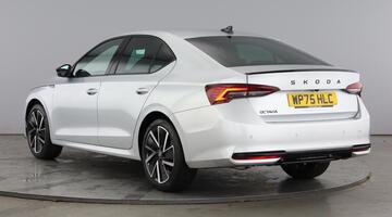 2025 Škoda TSI ACT SportLine Euro 6 5-door (Silver) - Image: 3