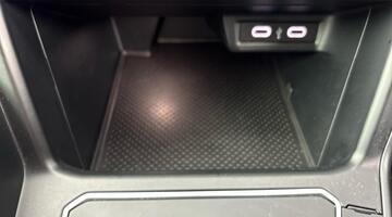 2023 Volkswagen 1.0 TSI R-Line Euro 6 5-door (Blue) - Image: 25