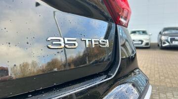 2024 Audi TFSI CoD 35 S line S Tronic Euro 6 5-door (Black) - Image: 18