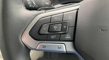 2025 Volkswagen TSI eHybrid 19.7kWh Ocean DSG 4Motion Euro 6 4-door (Red) - Image: 32