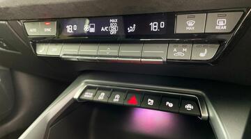 2025 Audi 2.0 TFSI Black Edition Sportback S Tronic quattro Euro 6 5-door (Red) - Image: 22