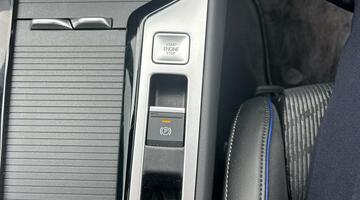 2025 Volkswagen TSI eHybrid 19.7kWh R-Line DSG Euro 6 5-door (Green) - Image: 39