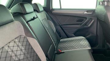 2023 Volkswagen TSI R-Line DSG Euro 6 5-door (Silver) - Image: 32