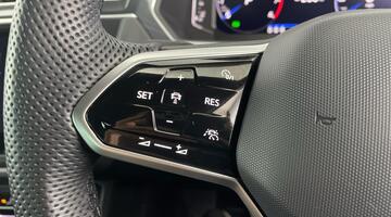 2023 Volkswagen TSI R-Line Edition DSG Euro 6 5-door (Black) - Image: 23