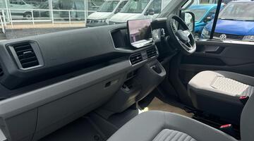 2025 Volkswagen 2.0 TDI 600 Auto Euro 6 4-door (Beige) - Image: 2