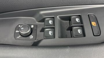 2025 CUPRA 2.0 TSI VZ1 DSG 4-doorive Euro 6 5dr (Black) - Image: 19