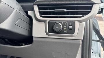 2025 Volkswagen 2.0 TDI T28 Commerce Plus FWD SWB Euro 6 5-door (White) - Image: 26