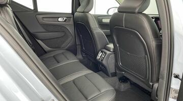 2024 Volvo 2.0 B3 MHEV Ultra Dark DCT Auto Euro 6 5-door (Blue) - Image: 29