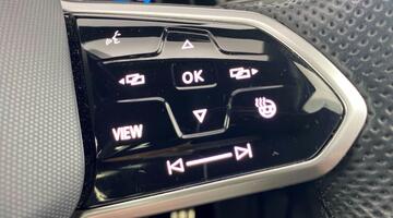 2023 Volkswagen ETSI MHEV R-Line DSG Euro 6 5-door (Grey) - Image: 23