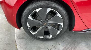 2022 CUPRA E-Boost 58kWh V2 Auto 5-door (Red) - Image: 30