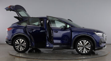 2025 Audi 40 Sport Sportback Auto 5-door 63kWh (Blue) - Image: 10