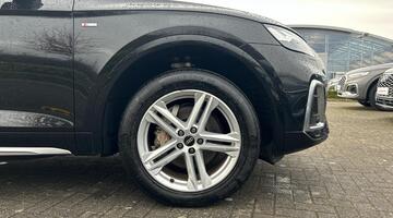 2022 Audi 2.0 TFSI 45 S line S Tronic quattro Euro 6 5-door (Black) - Image: 5