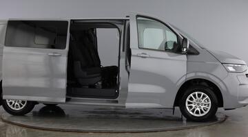 2025 Volkswagen T32 65kWh Commerce Pro Kombi Auto LWB 5-door (Grey) - Image: 10