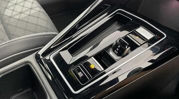 2023 Volkswagen ETSI MHEV R-Line DSG Euro 6 5-door (Grey) - Image: 25