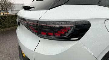 2025 Volkswagen Pro 77kWh Match Auto 5-door (White) - Image: 35