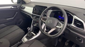 2025 Volkswagen TSI Match Euro 6 5-door (Grey) - Image: 6