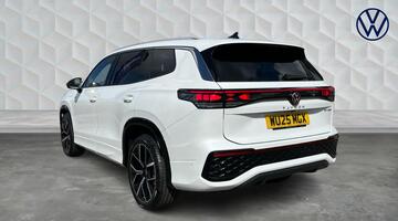 2025 Volkswagen TSI eHybrid 19.7kWh R-Line DSG Euro 6 5-door (White) - Image: 3