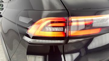 2024 Volkswagen 1.0 TSI R-Line DSG Euro 6 5-door (Black) - Image: 29