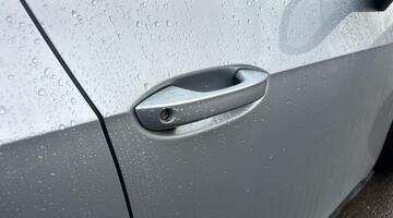 2020 Volkswagen Pro Performance 58kWh Life Auto 5-door (Silver) - Image: 23