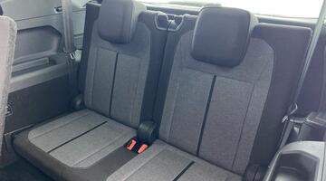 2022 SEAT TSI EVO SE Technology DSG Euro 6 5-door (Red) - Image: 35