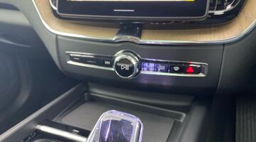 2025 Volvo 2.0 T8 18.8kWh Ultra Bright Auto Euro 6 5-door (Unlisted) - Image: 23