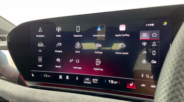 2025 Audi 100kWh Performance Edition 1 Auto 5-door (Black) - Image: 18