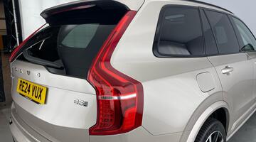 2024 Volvo 2.0 B5 MHEV Plus Auto 4WD Euro 6 5-door (Unlisted) - Image: 35