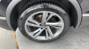 2023 Volkswagen TSI R-Line Edition DSG Euro 6 5-door (Black) - Image: 26