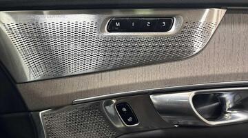 2025 Volvo 2.0 T8 18.8kWh Ultra Dark Auto 4WD Euro 6 5-door (Silver) - Image: 27