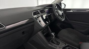 2023 Volkswagen TSI Elegance DSG Euro 6 5-door (Black) - Image: 2