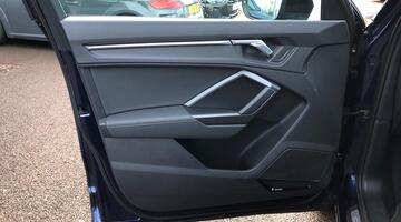 2022 Audi TFSI CoD 35 Black Edition S Tronic Euro 6 5-door (Blue) - Image: 16