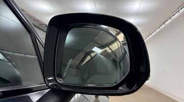 2024 Volvo 2.0h T8 18.8kWh Ultra Dark Auto 4WD Euro 6 5-door (Blue) - Image: 21