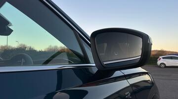 2025 Volkswagen ETSI MHEV R-Line DSG Euro 6 5-door (Blue) - Image: 29