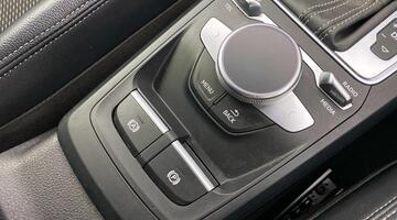 2019 Audi 2.0 TFSI 40 S line S Tronic quattro Euro 6 5-door (Grey) - Image: 7