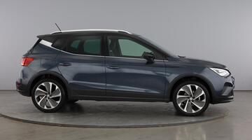 2023 SEAT 1.0 TSI FR Sport Euro 6 5-door (Grey) - Image: 4