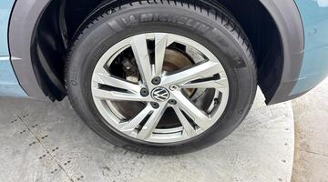 2022 Volkswagen TSI R-Line DSG Euro 6 5-door (Blue) - Image: 32