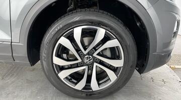 2022 Volkswagen TSI EVO Active Euro 6 5-door (Grey) - Image: 5