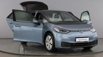 2021 Volkswagen Pro Performance 58kWh Tech Auto 5-door (Blue) - Image: 9