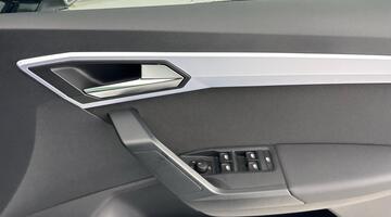 2025 SEAT 1.0 TSI FR DSG Euro 6 5-door (White) - Image: 24