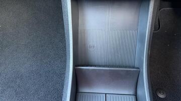 2025 Volvo Twin Performance 69kWh Ultra Auto 5-door (Blue) - Image: 50