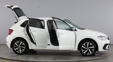 2025 Volkswagen 1.0 TSI Match DSG Euro 6 5-door (White) - Image: 10