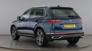 2020 Volkswagen TSI Elegance DSG Euro 6 5-door (Blue) - Image: 3