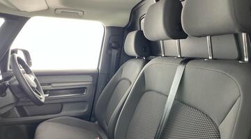 2025 Volkswagen Pro 79kWh Commerce Plus Auto 5-door (Blue) - Image: 35